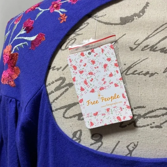 NWT Free People Cobalt Blue Lita Floral Embroidered Balloon Sleeve Cropped Top S - Picture 7 of 7